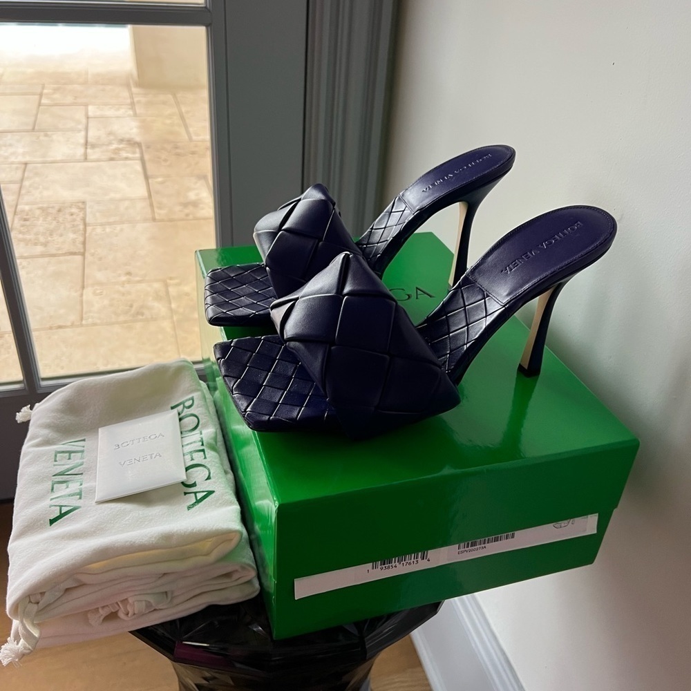 BOTTEGA VENETA LIDO HEELS UNICORN - Picture 7 of 16